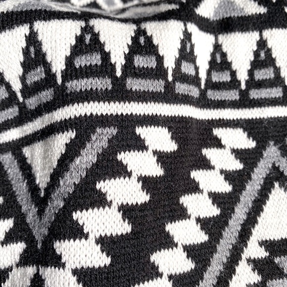 ✔️ BLACK OFF WHITE FRINGE TRIBAL PRINT KNIT SHORT SLEEVE CARDIGAN! - Picture 7 of 10